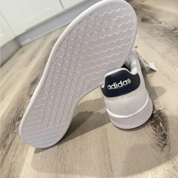 Adidas Advantage 2.0 Men's White Sneakers - Picture 2 of 5